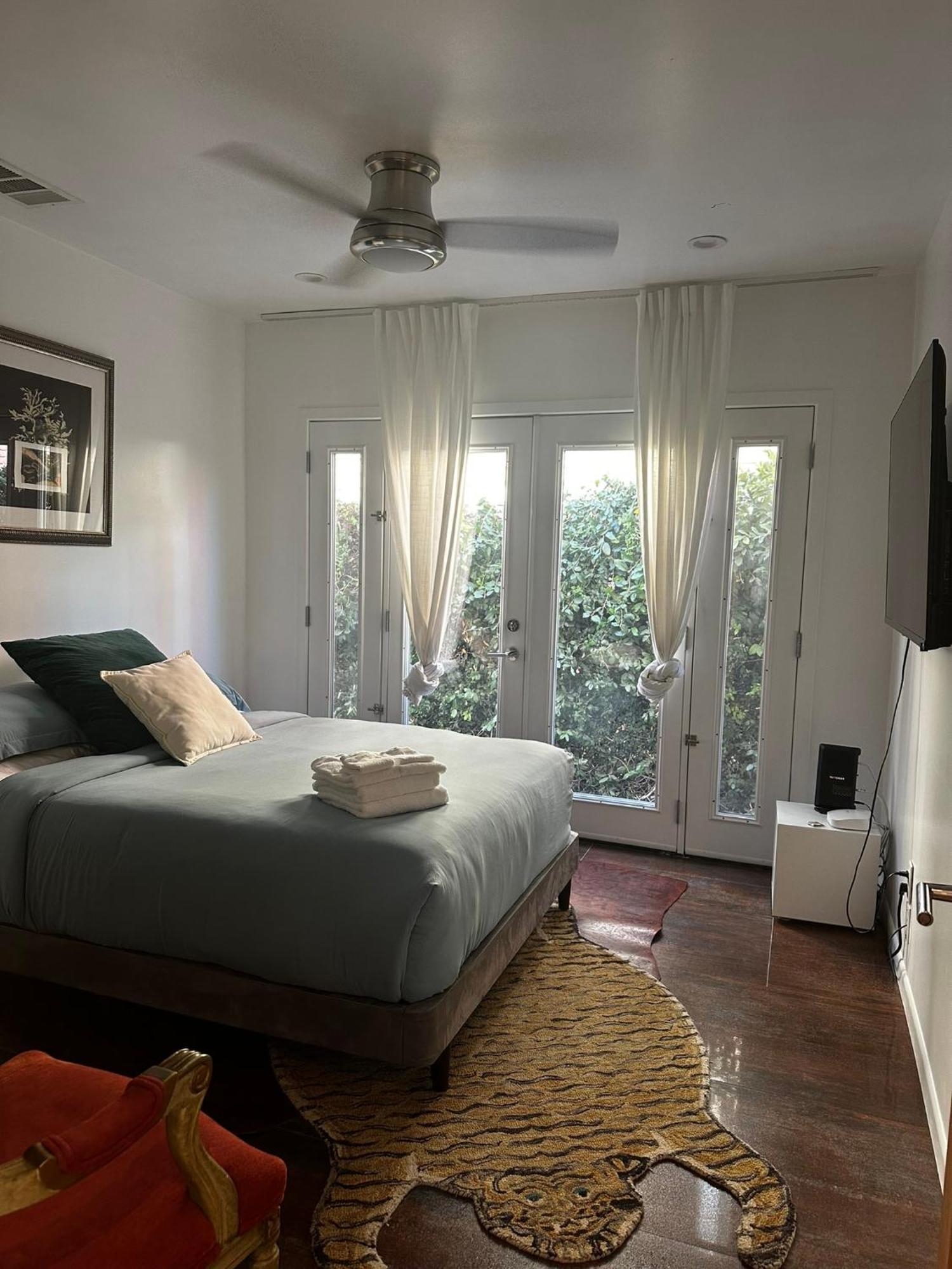 Spacious Resort Getaway @ Echo Park Ranch - Luxury Indoor/ Outdoor Home Steps From Sunset Blvd, Echo Park Lake, Dodgers Stadium Лос-Анджелес Экстерьер фото